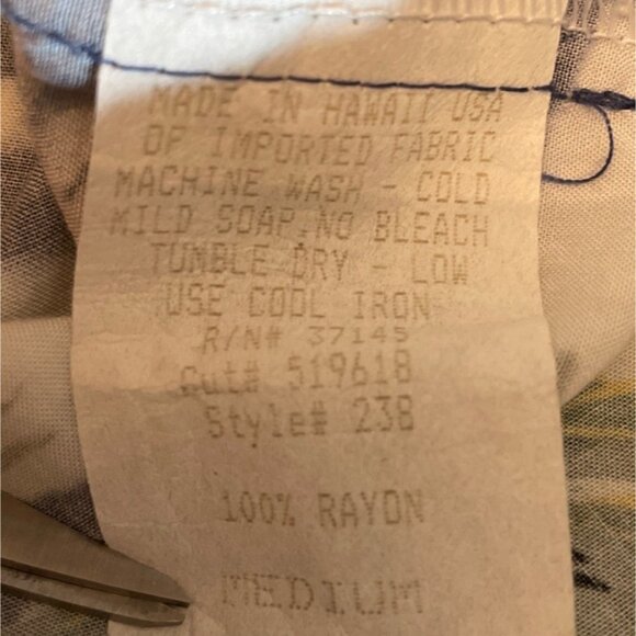 Hilo Hattie's Hawaiian 2pc Hibiscus Island Sleeveless Dress and Blouse Set - Picture 10 of 10